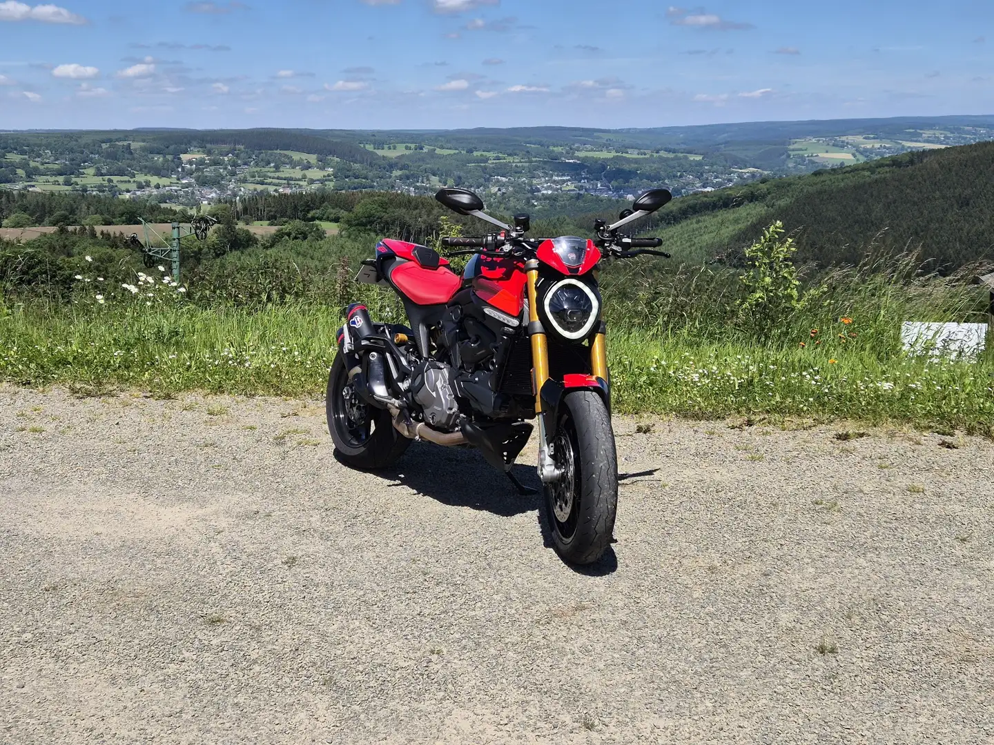 Ducati Monster 937 Rood - 2
