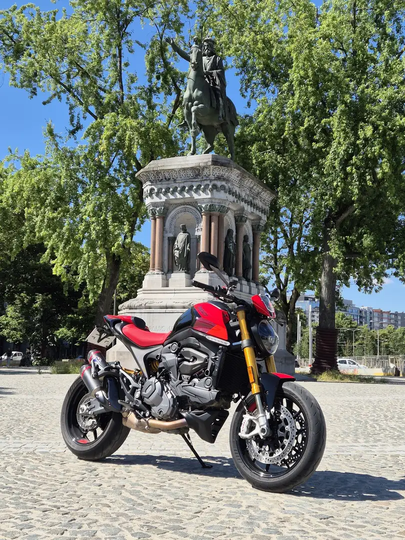 Ducati Monster 937 Rood - 1