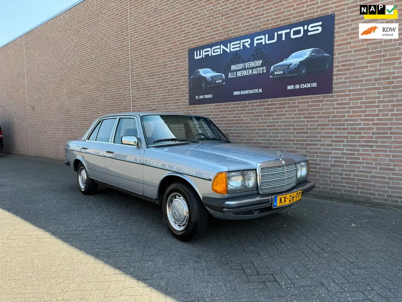 Mercedes-Benz 500 200-500 (W124) 230 E Mercedes-Benz 230 E W123 | 1e, foto 1