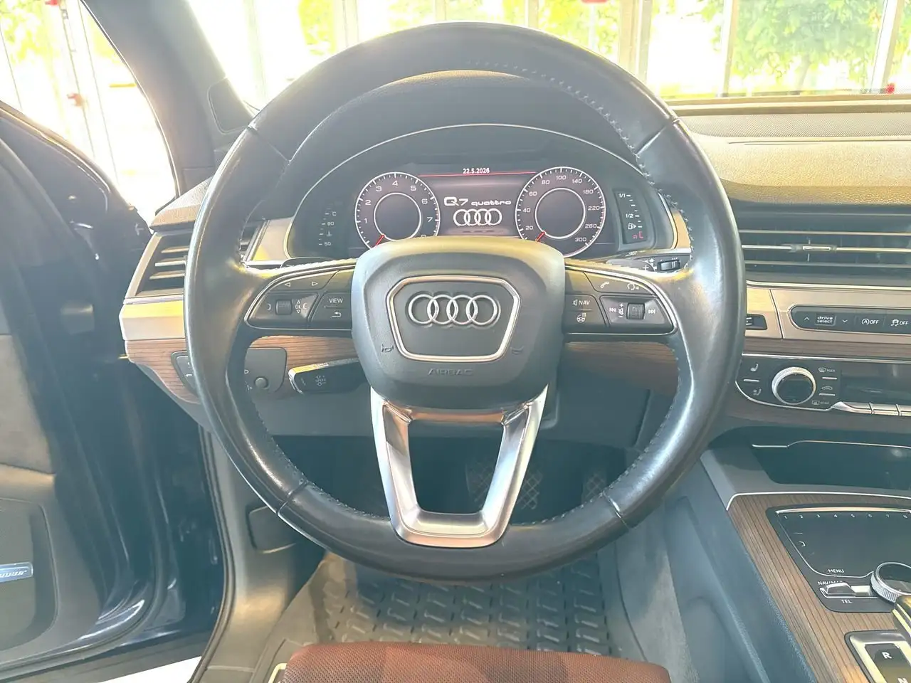 Audi Q7 снимка Audi Q7