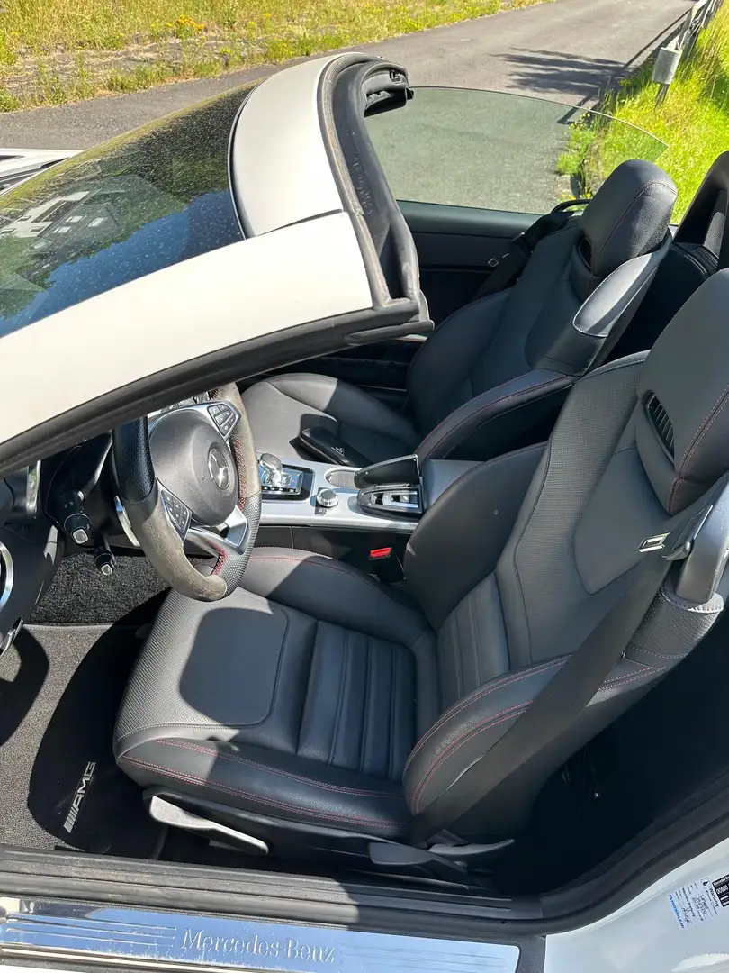 Mercedes-Benz SLC 300 9G-TRONIC - 2
