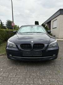 523i