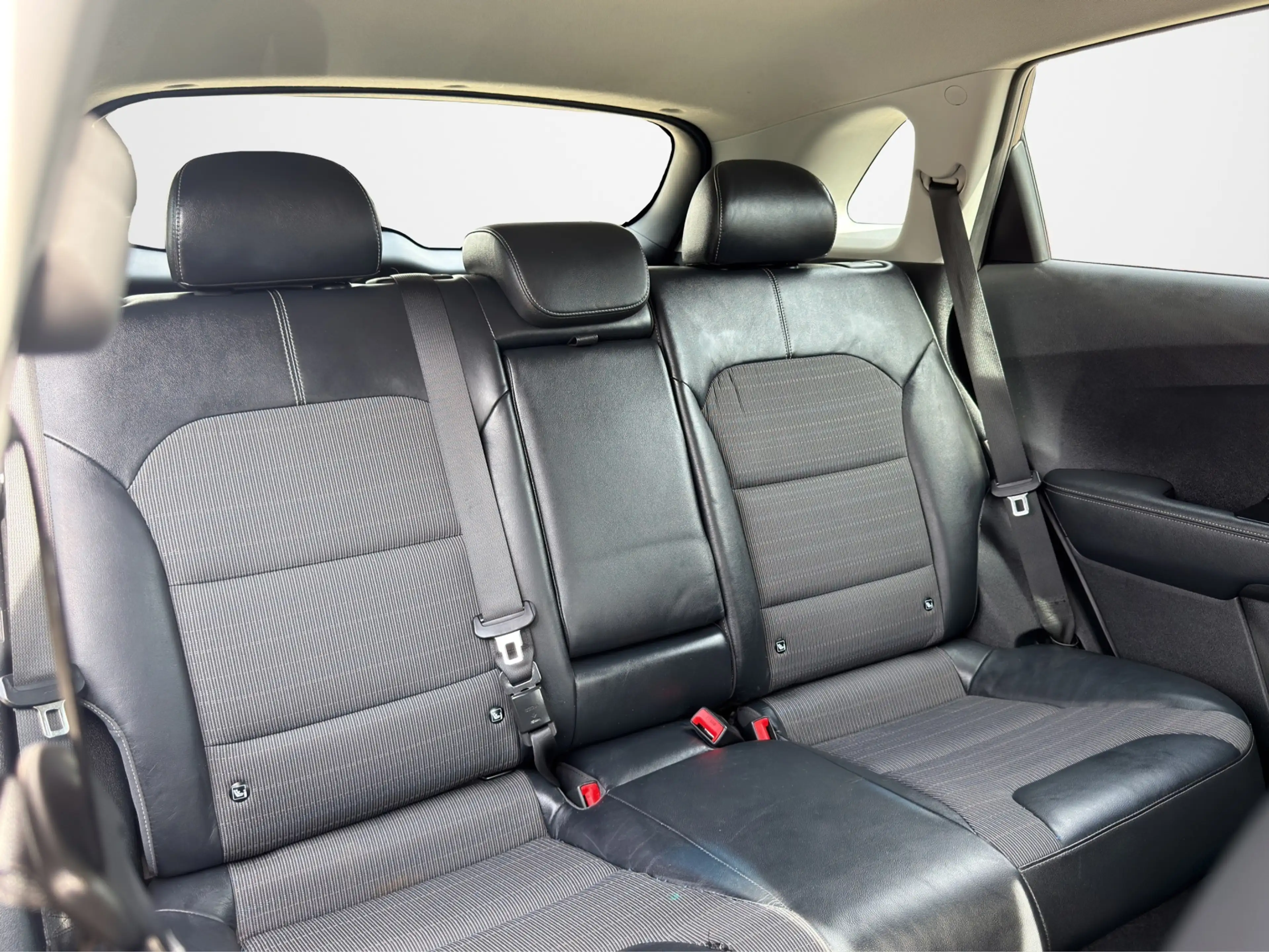 Kia Niro 1.6 GDi Hybrid DynamicLine Camera|LaneKeeping|NAP — photo 18
