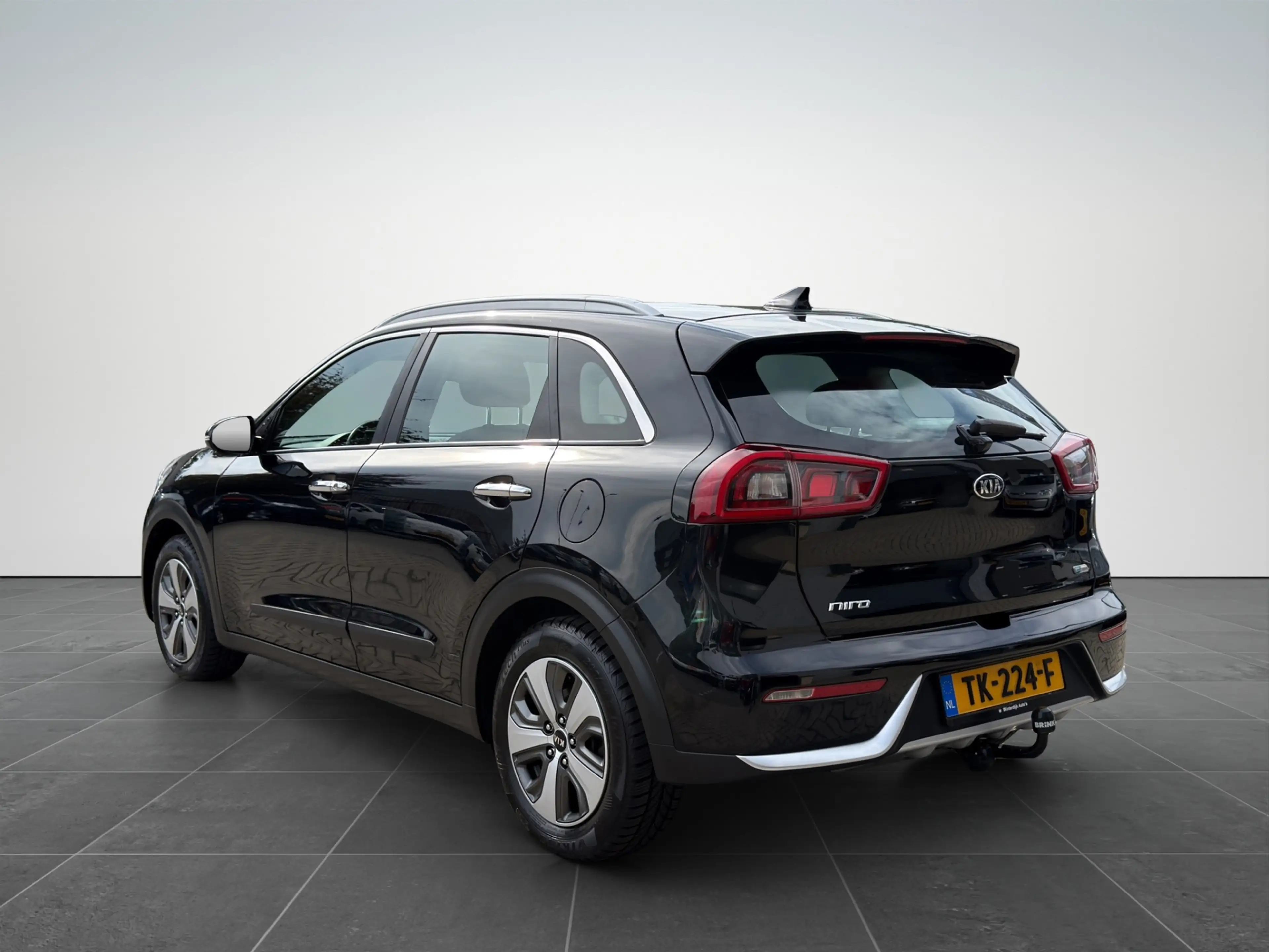 Kia Niro 1.6 GDi Hybrid DynamicLine Camera|LaneKeeping|NAP — photo 6