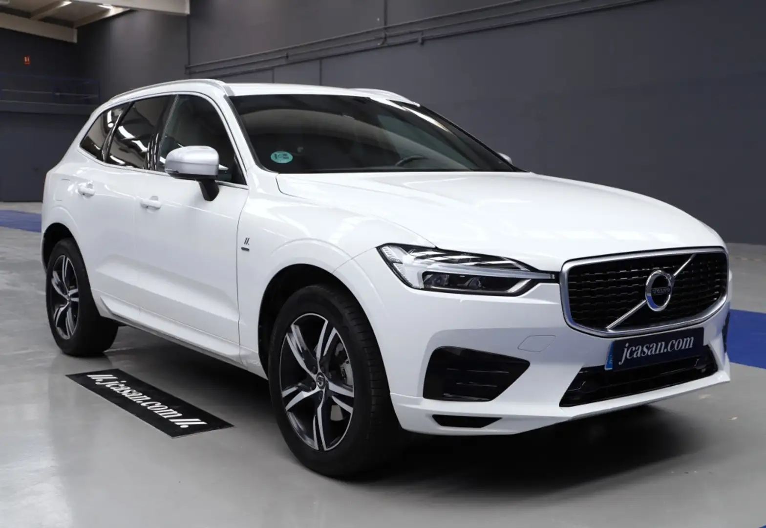Volvo XC60 D4 R-Design Aut. Blanco - 2