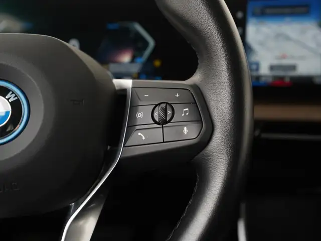 BMW 2 Series view 10