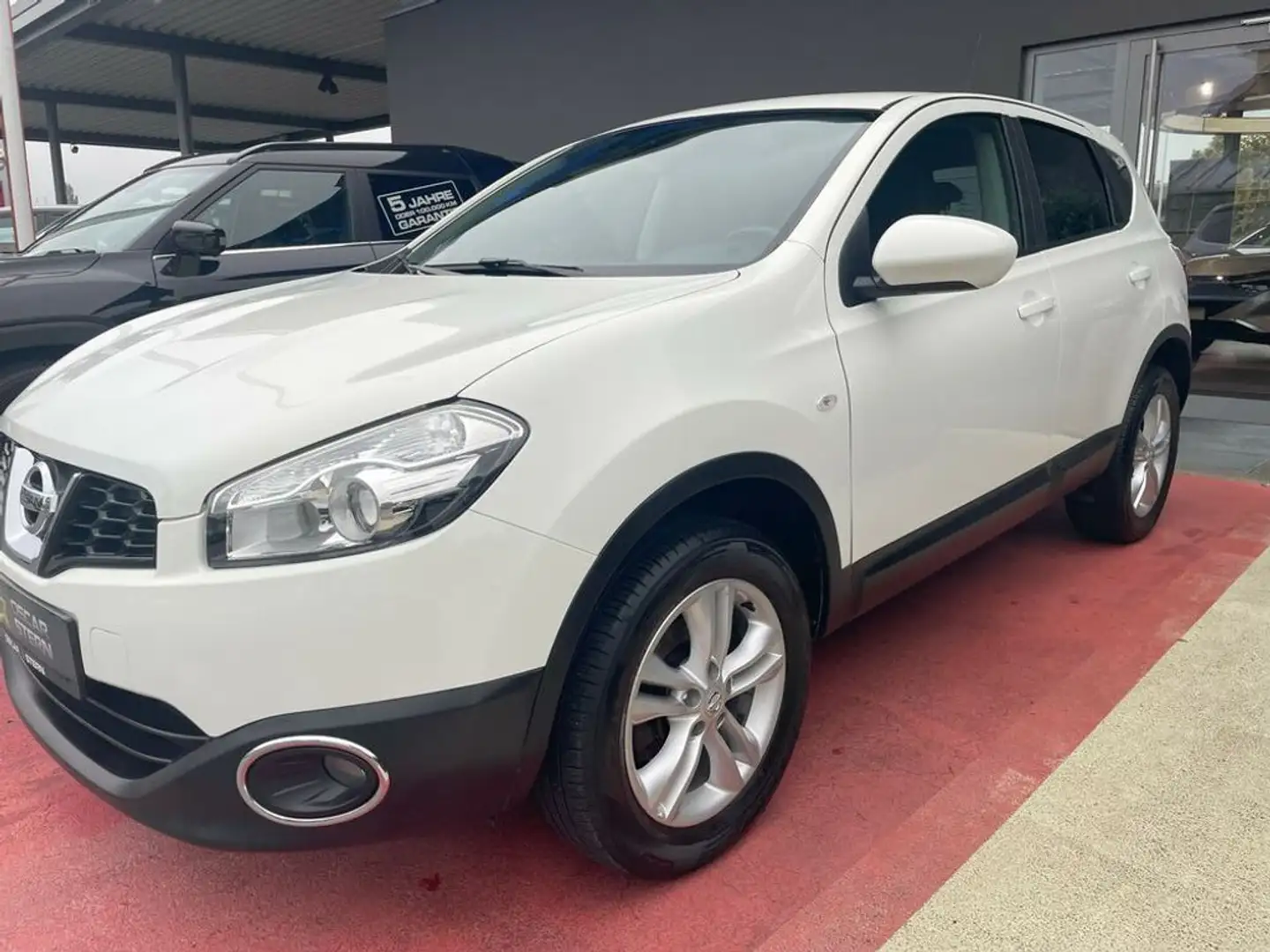 Nissan Qashqai Acenta N-Connecta Paket! Service gepflegt! Weiß - 1