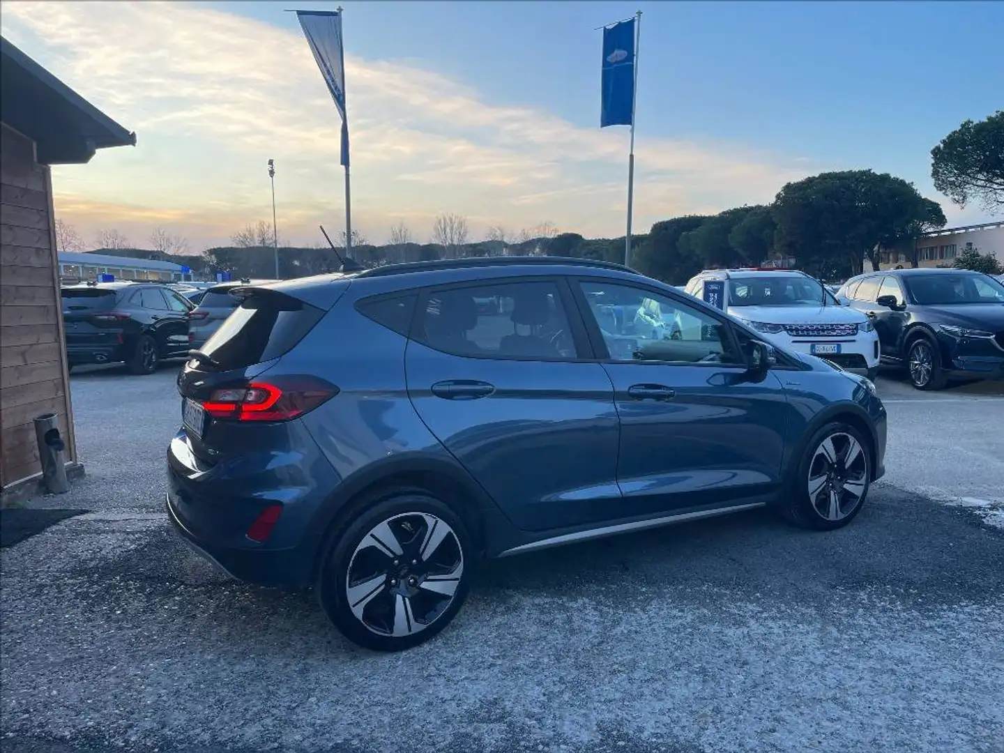 Ford Fiesta Active 1.0 ecoboost h X 125cv Blu/Azzurro - 2