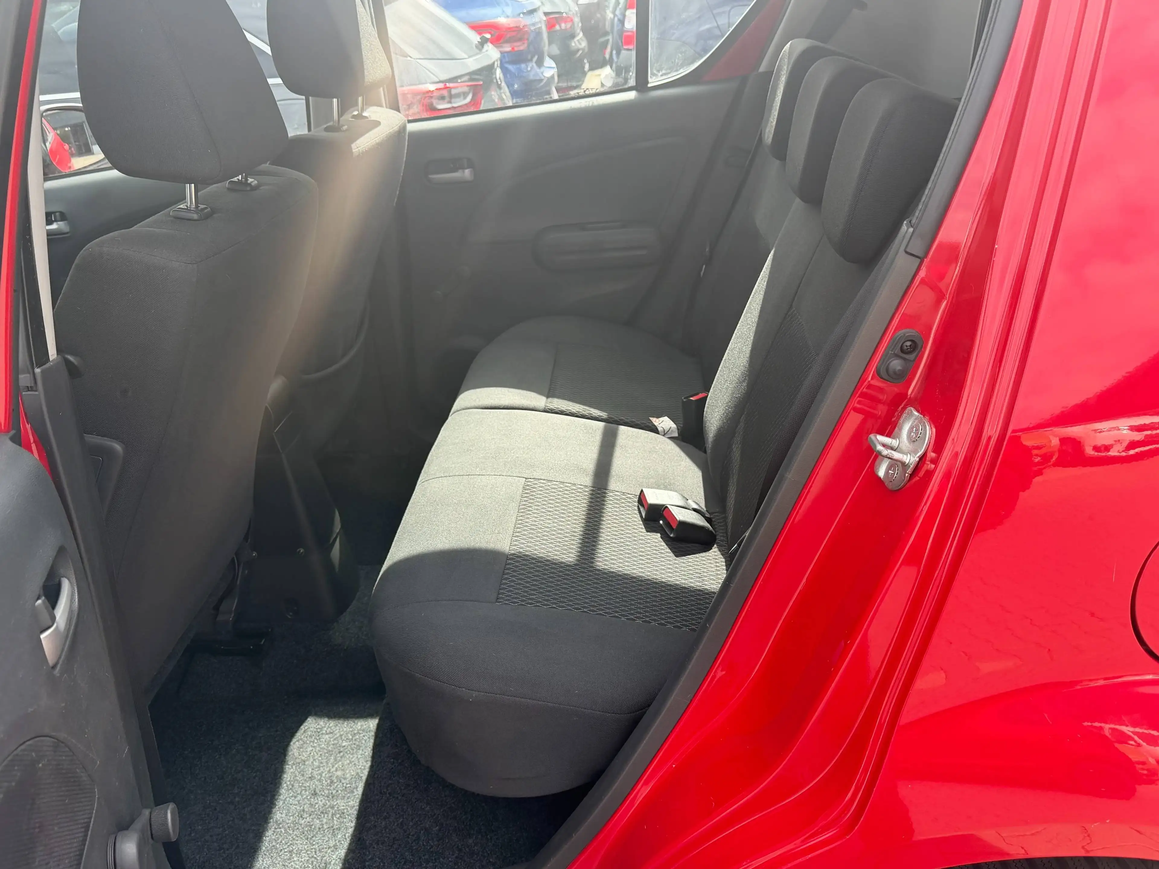 Suzuki Splash Splash Basic/Klima/1.Ha/Eu5/TÜV NEU/5Tür/ZV/ — photo 11
