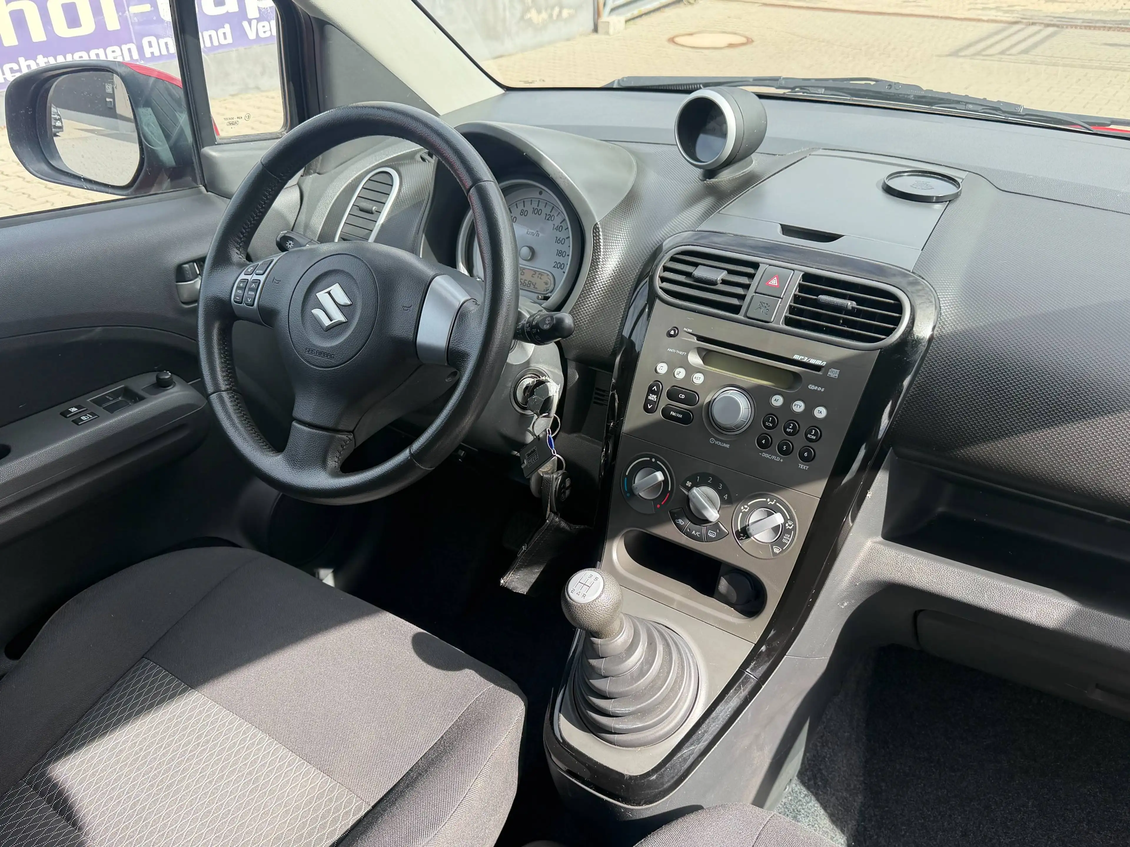 Suzuki Splash Splash Basic/Klima/1.Ha/Eu5/TÜV NEU/5Tür/ZV/ — photo 14