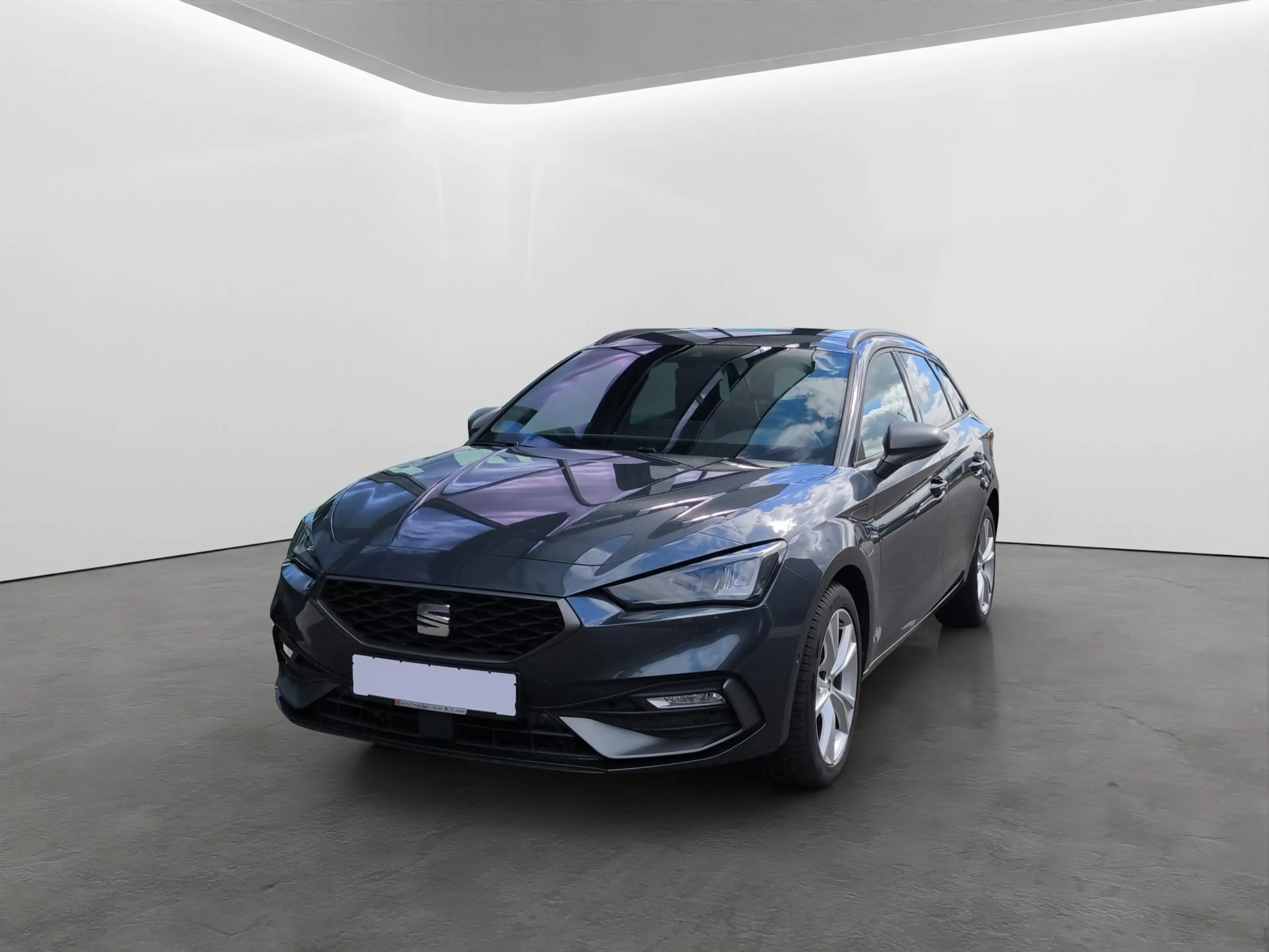 SEAT Leon e-Hybrid Leon Sportstourer 1.5 e-Hybrid DSG FR LED NAVI ACC — photo 2