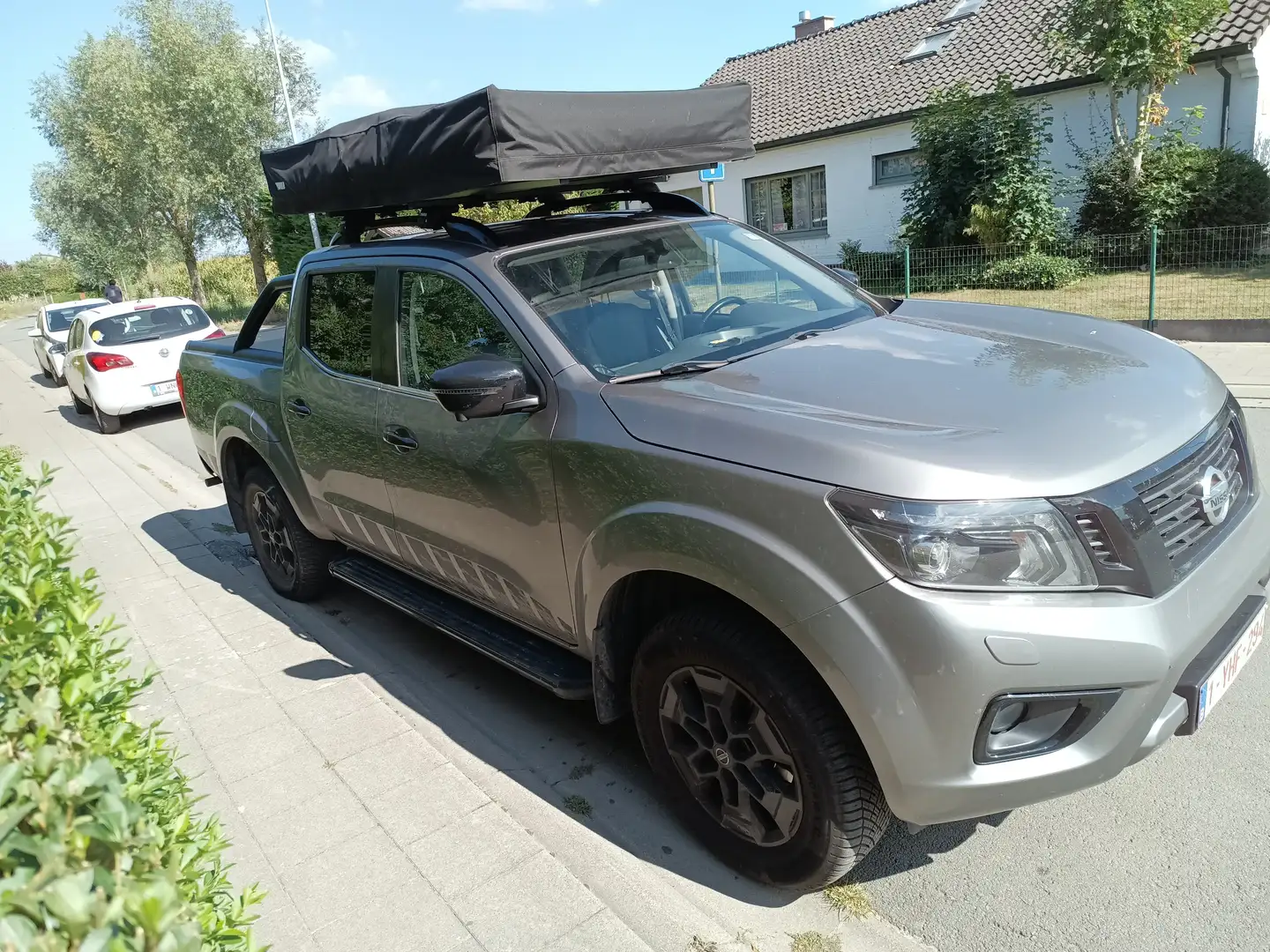 Nissan Navara Navara DC 4x4 S Grijs - 2