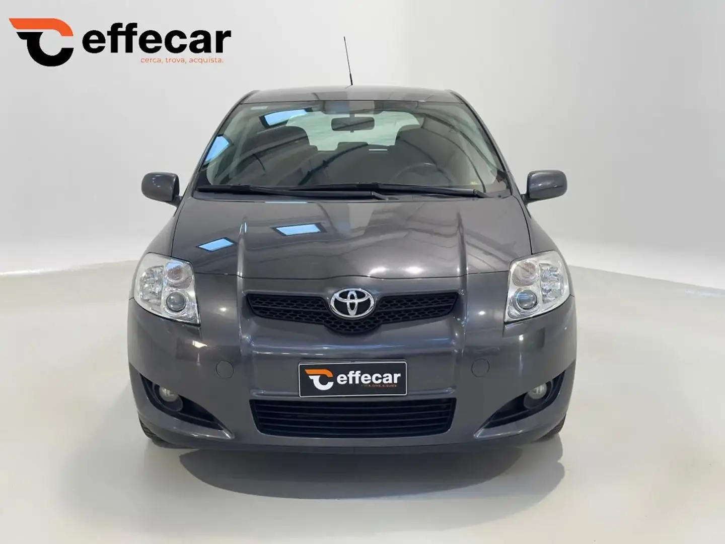 Toyota Auris 1.6 5 porte Sol Gris - 2