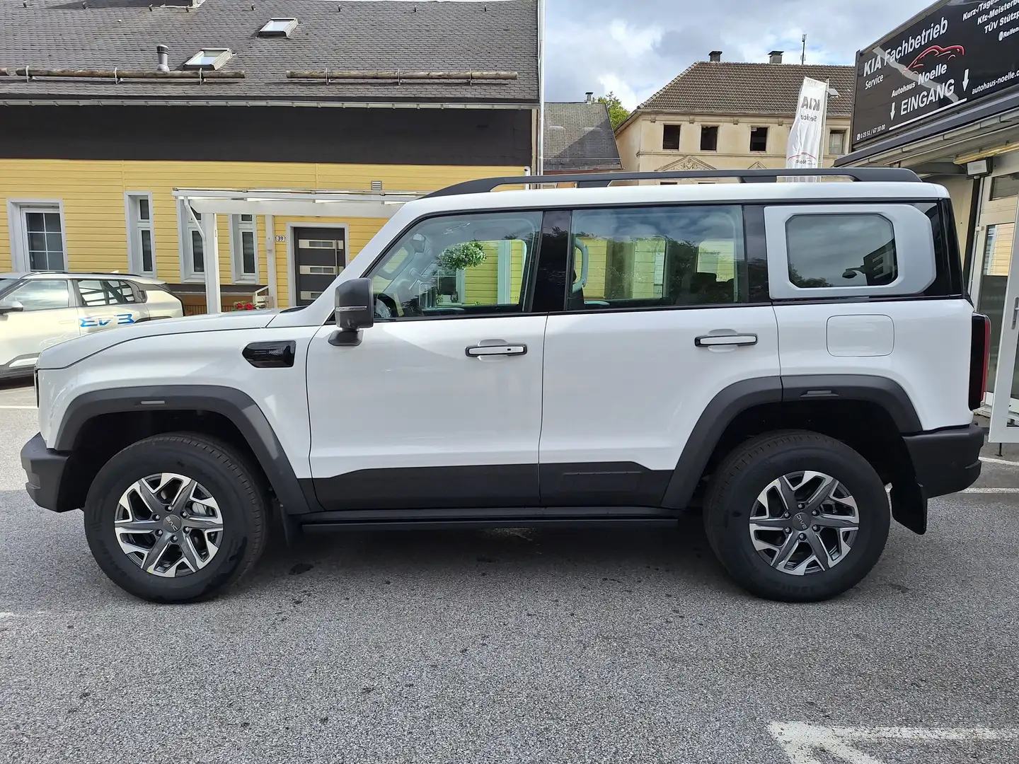 BAIC BJ40 2.0t Pro, 4WD, Exclusive Blanc - 2