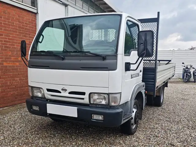 Nissan Cabstar Nissan Cabstar 120.35 3.0 Tdi