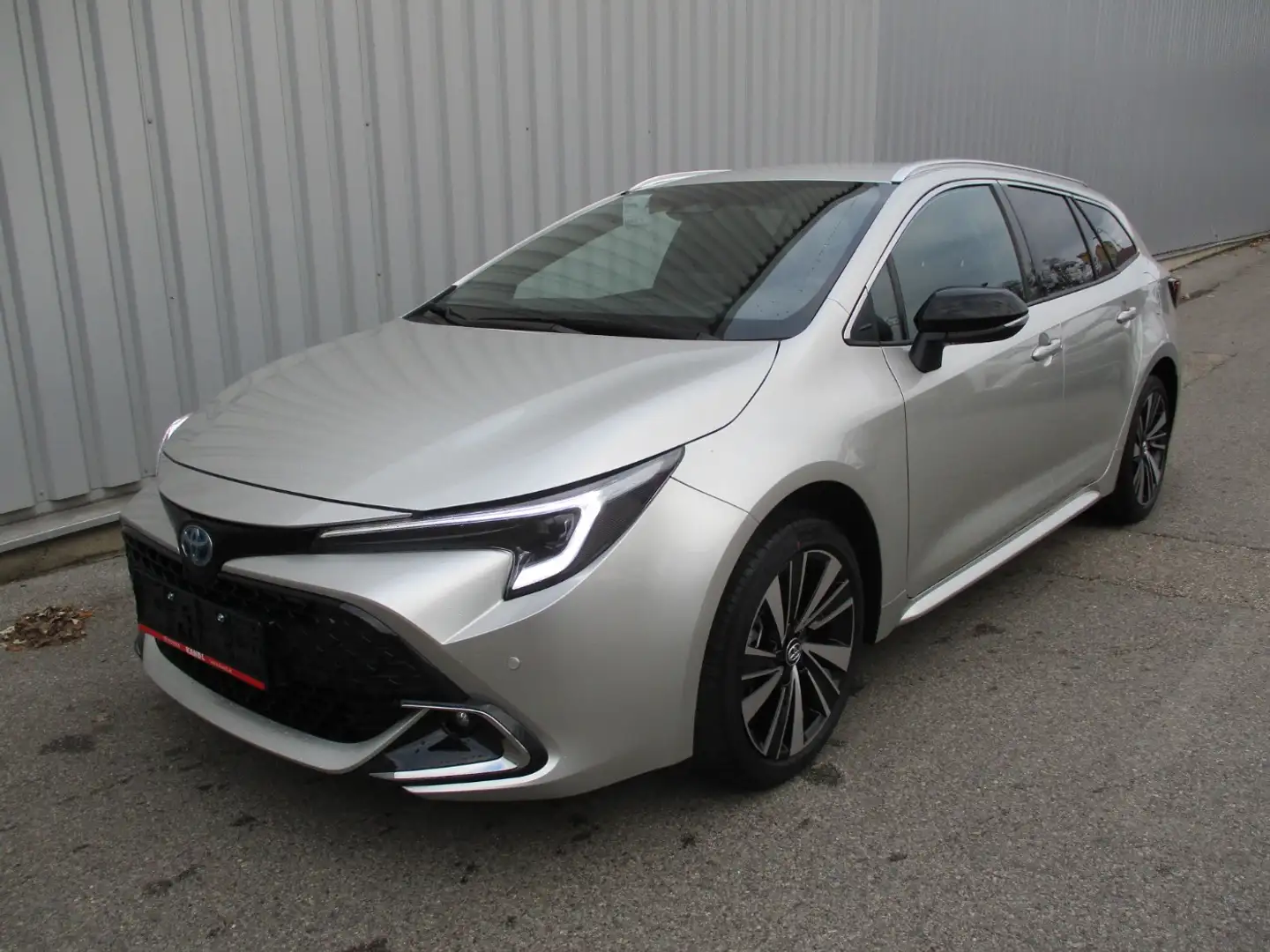 Toyota Corolla 1.8 Hybrid Touring Sports Active Drive Silber - 2