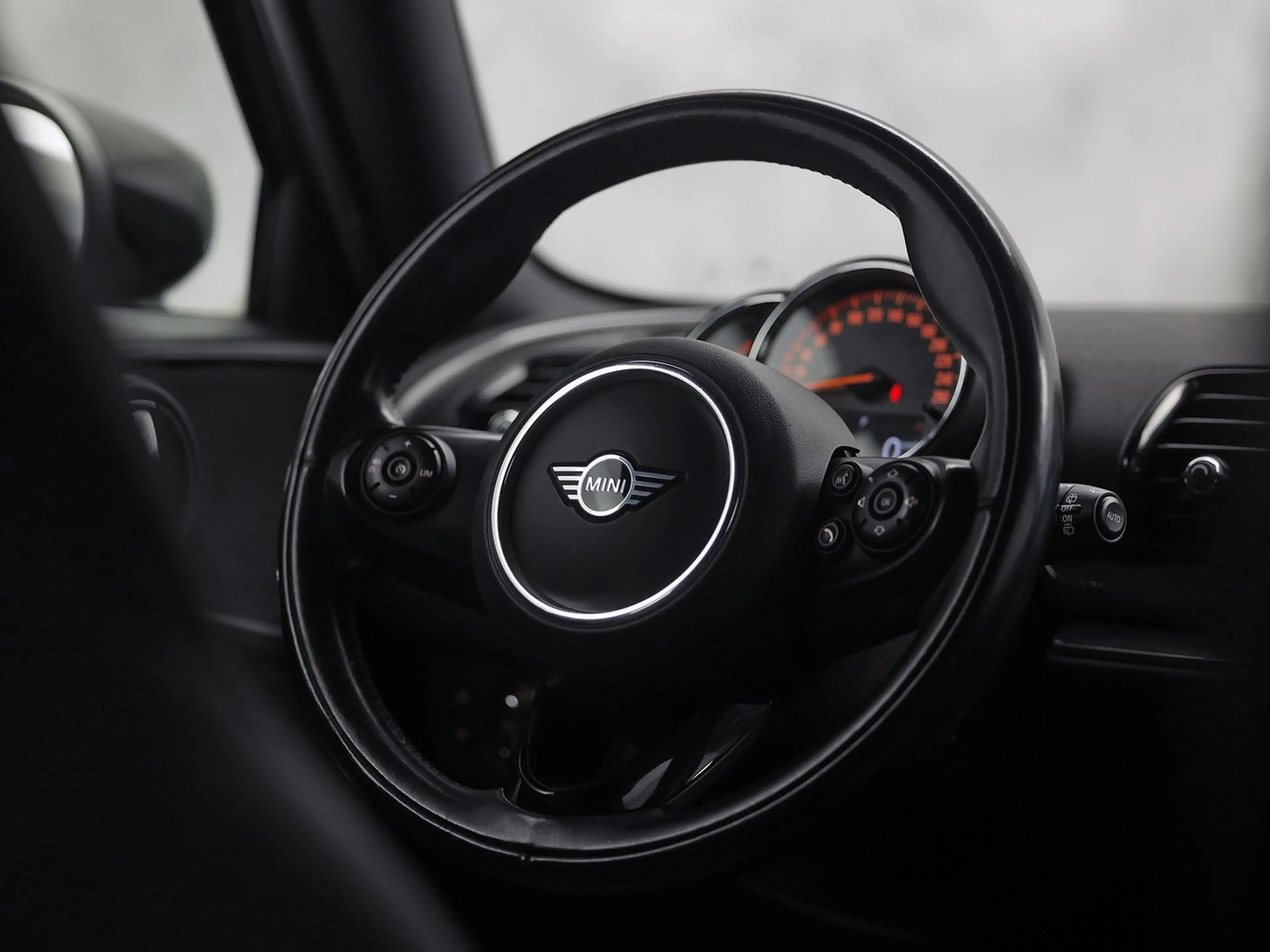 MINI One Clubman 1.5 Sport Automaat (FACELIFT, NAVIGATIE, DEALER ON — photo 19
