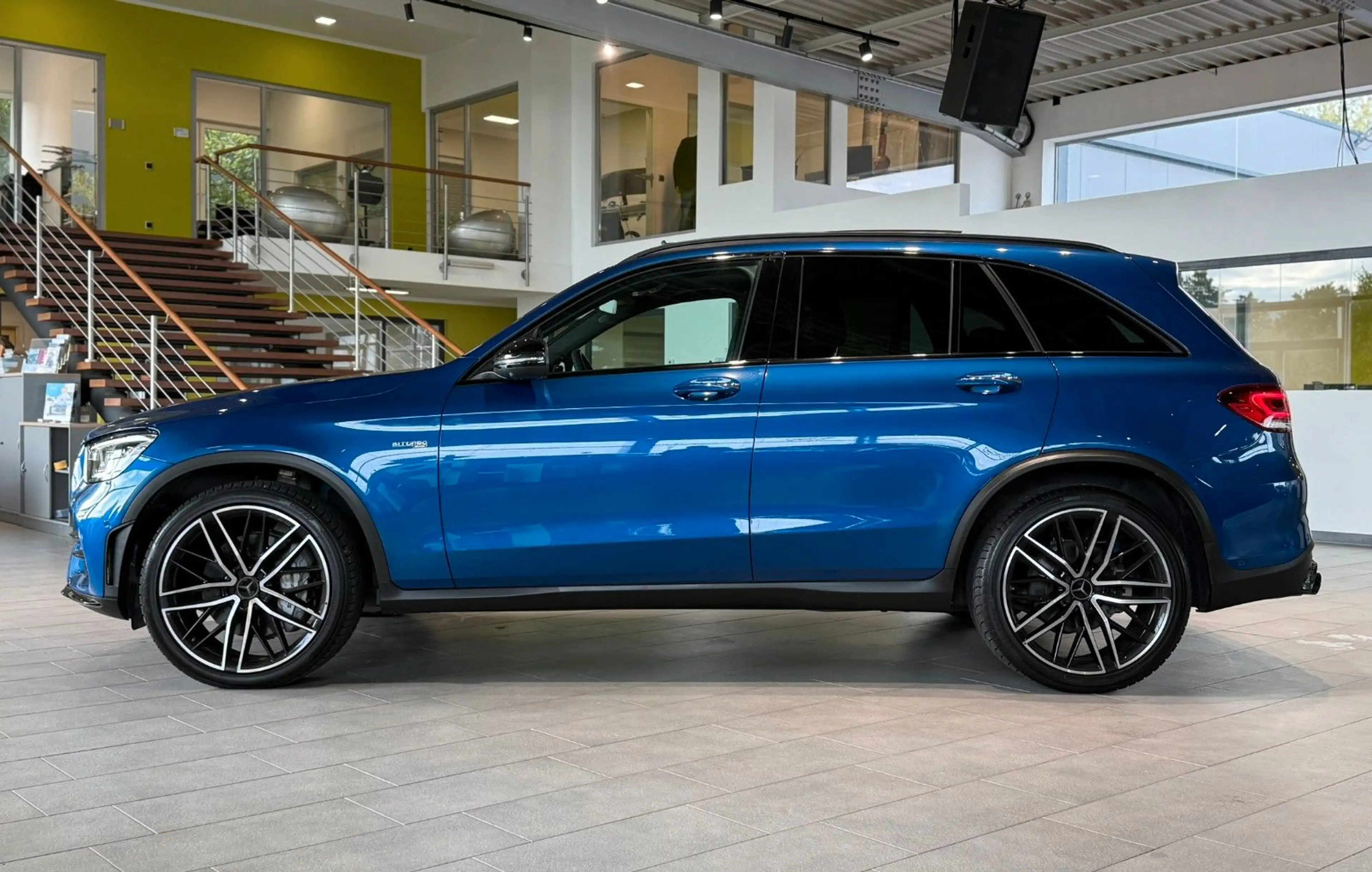 Mercedes-Benz GLC 43 AMG 4Matic*Memory*Sitzbel.*Pano.*Ambiente — photo 3
