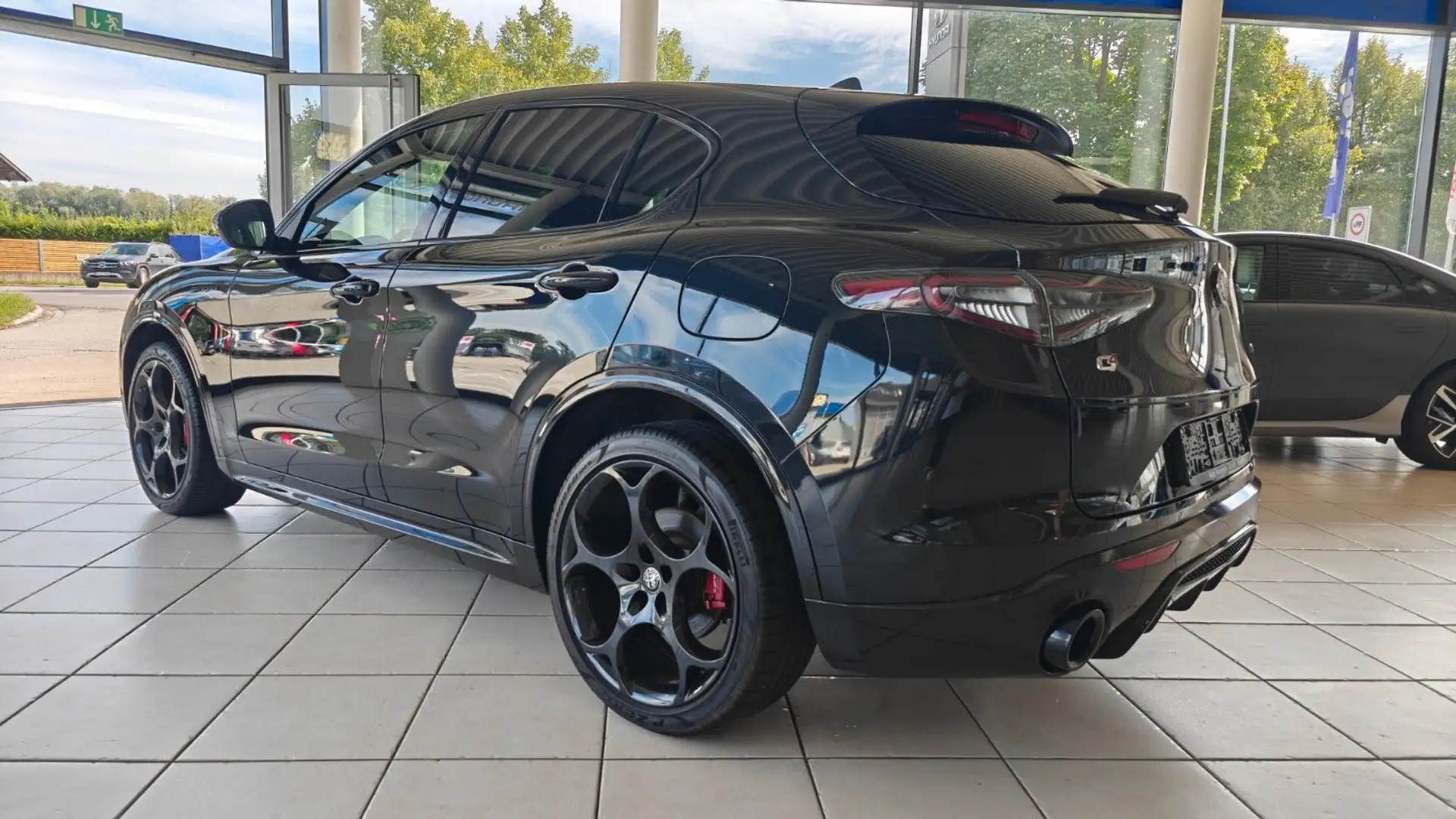Alfa Romeo Stelvio Competizione Q4*Kamera*Matrix LED* Noir - 2