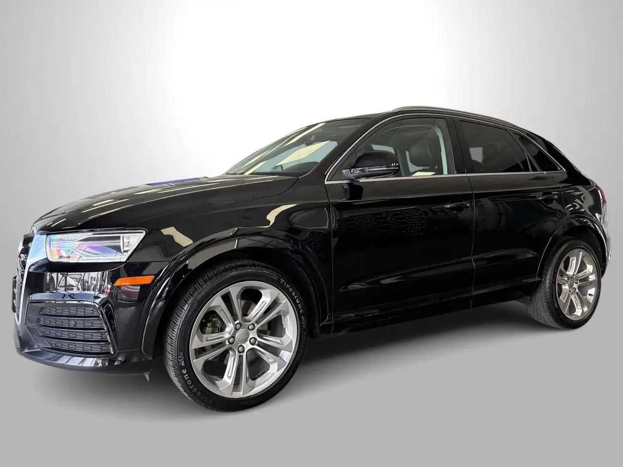 Audi Q3 снимка Audi Q3