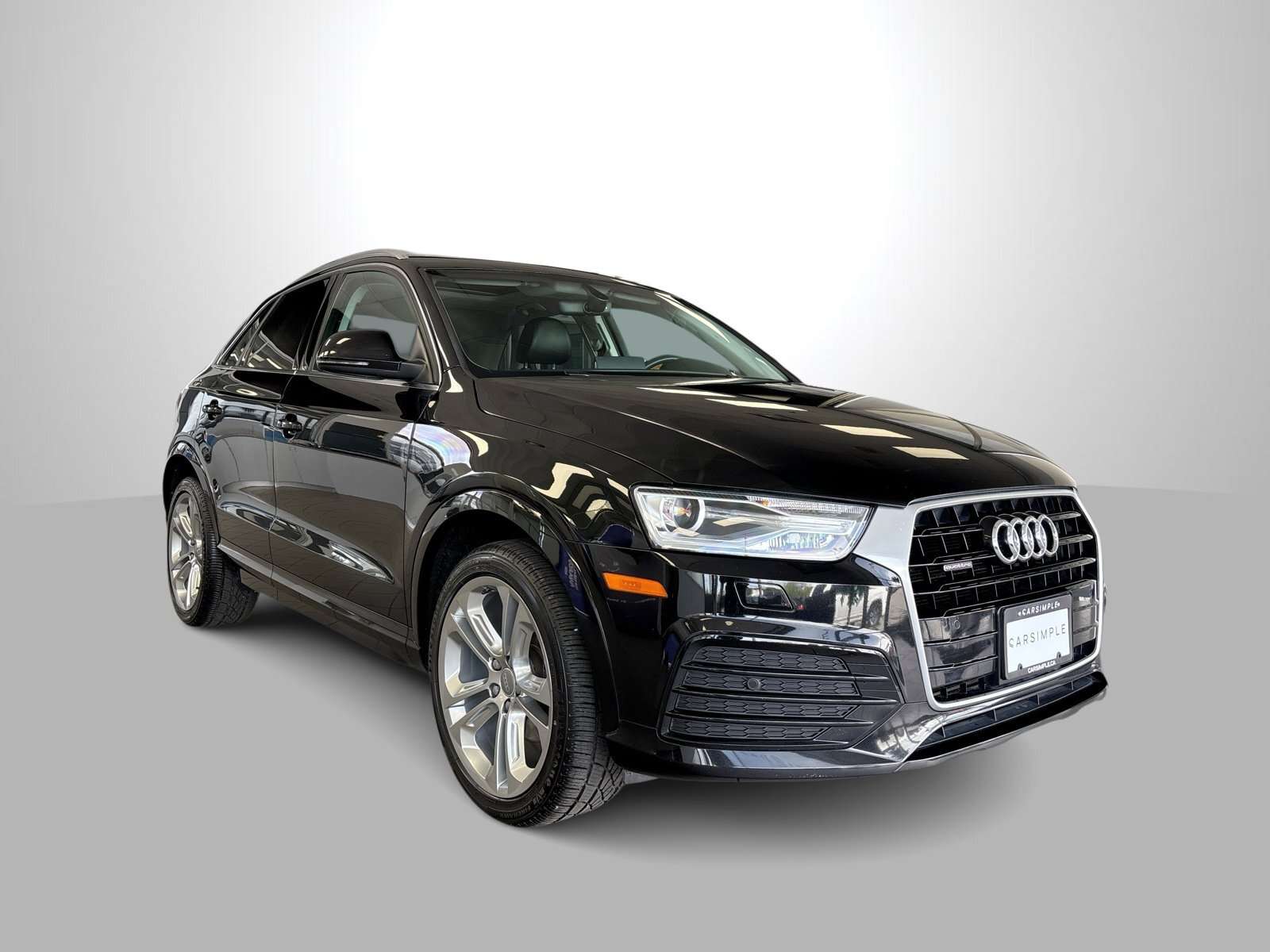 2018 Audi Q3 Progressiv-Panoramic Sunroof | Liftgate | Heated S alt 3