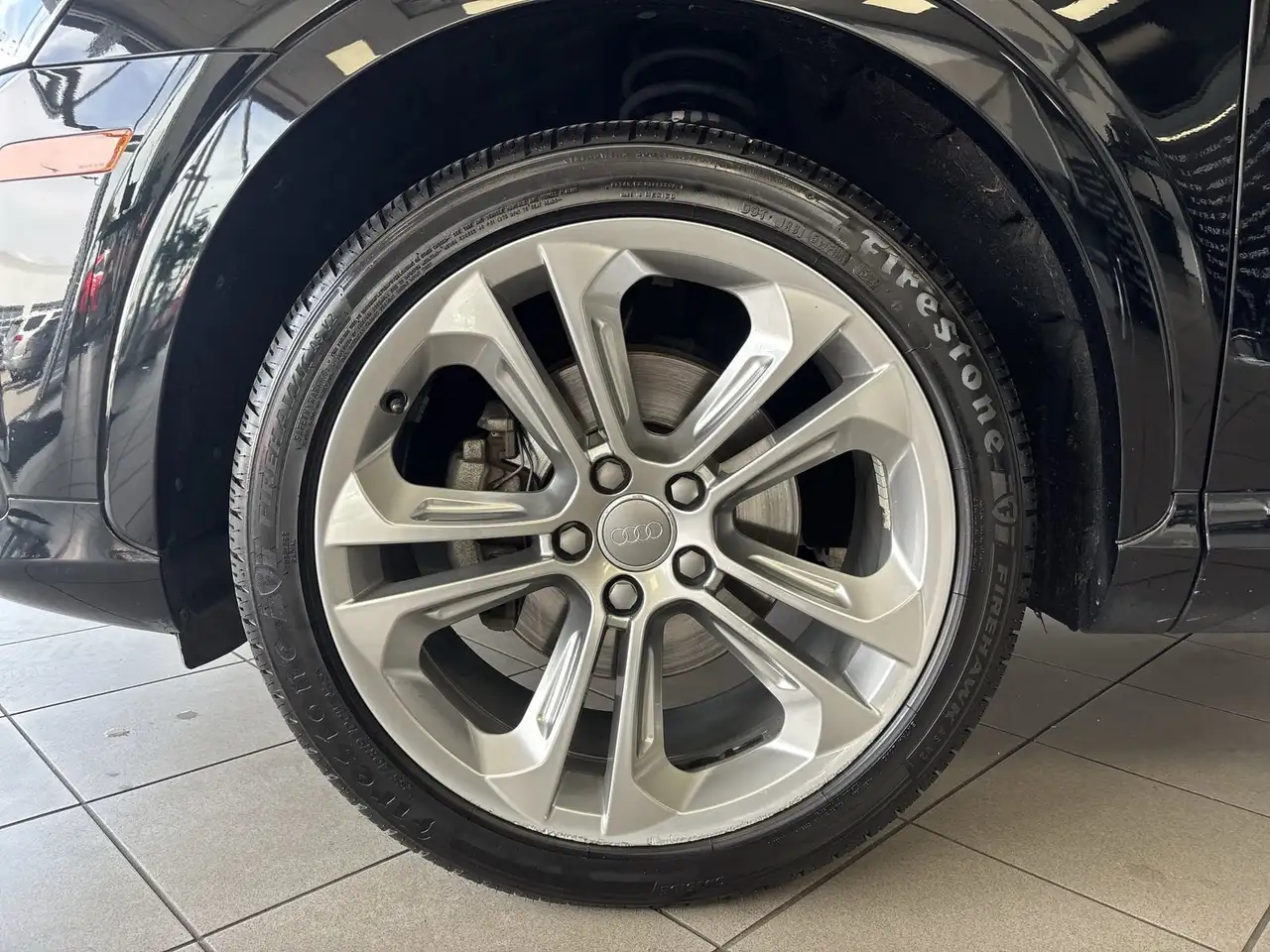 Audi Q3 снимка Audi Q3