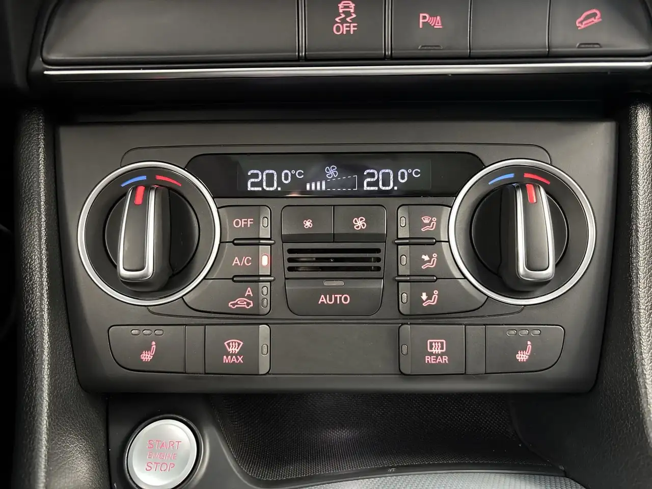 Audi Q3 снимка Audi Q3