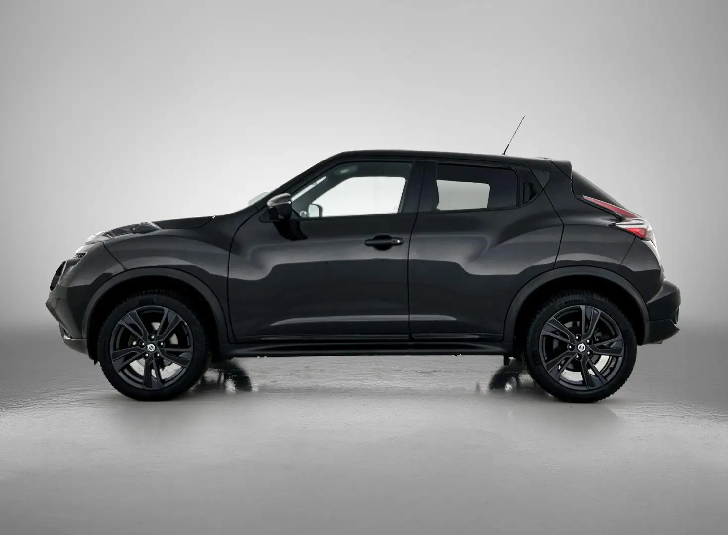 Nissan Juke 1.6 N-Connecta | ACHTERUITRIJCAMERA | STOELVERWARM Zwart - 2