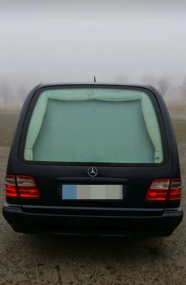 Mercedes-Benz E 220 T CDI Classic, foto 2