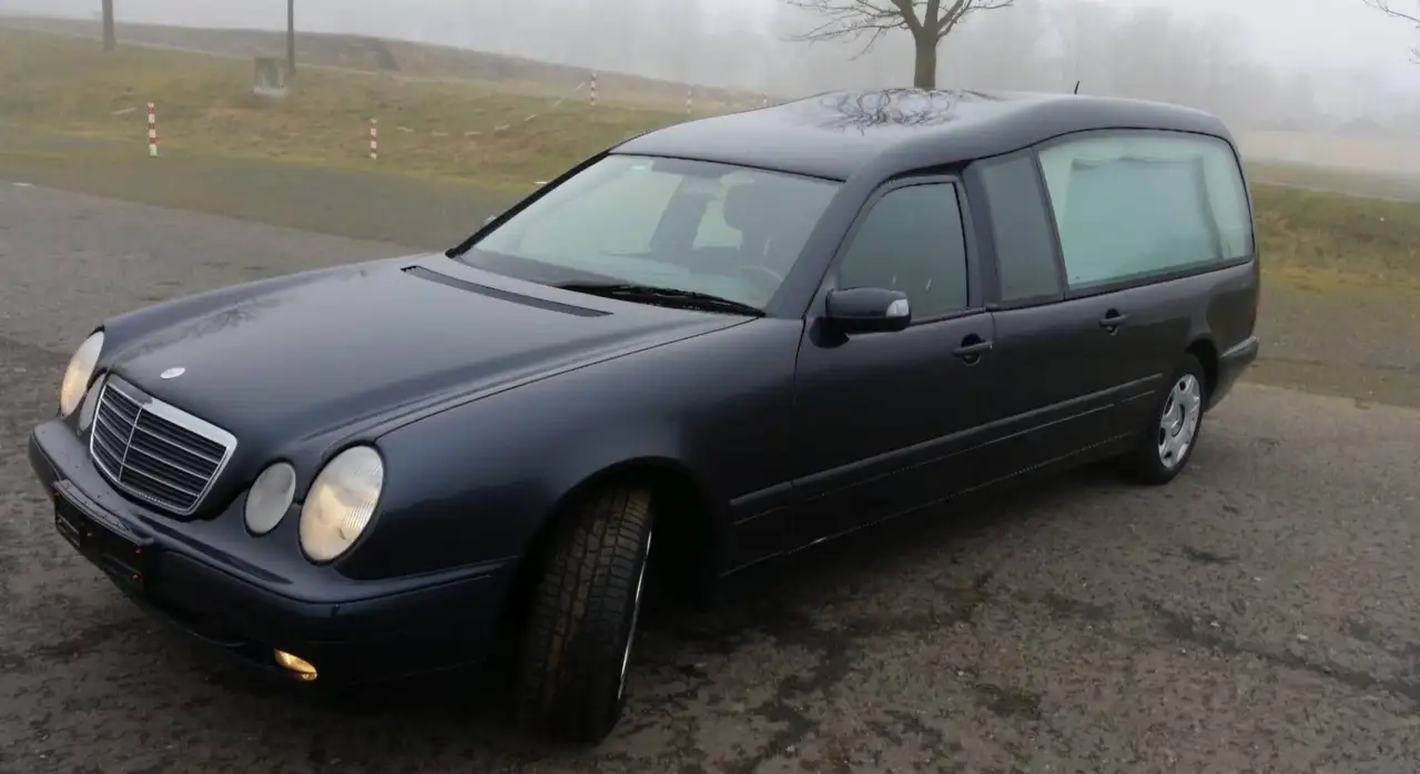 Mercedes-Benz E 220 T CDI Classic, foto 5