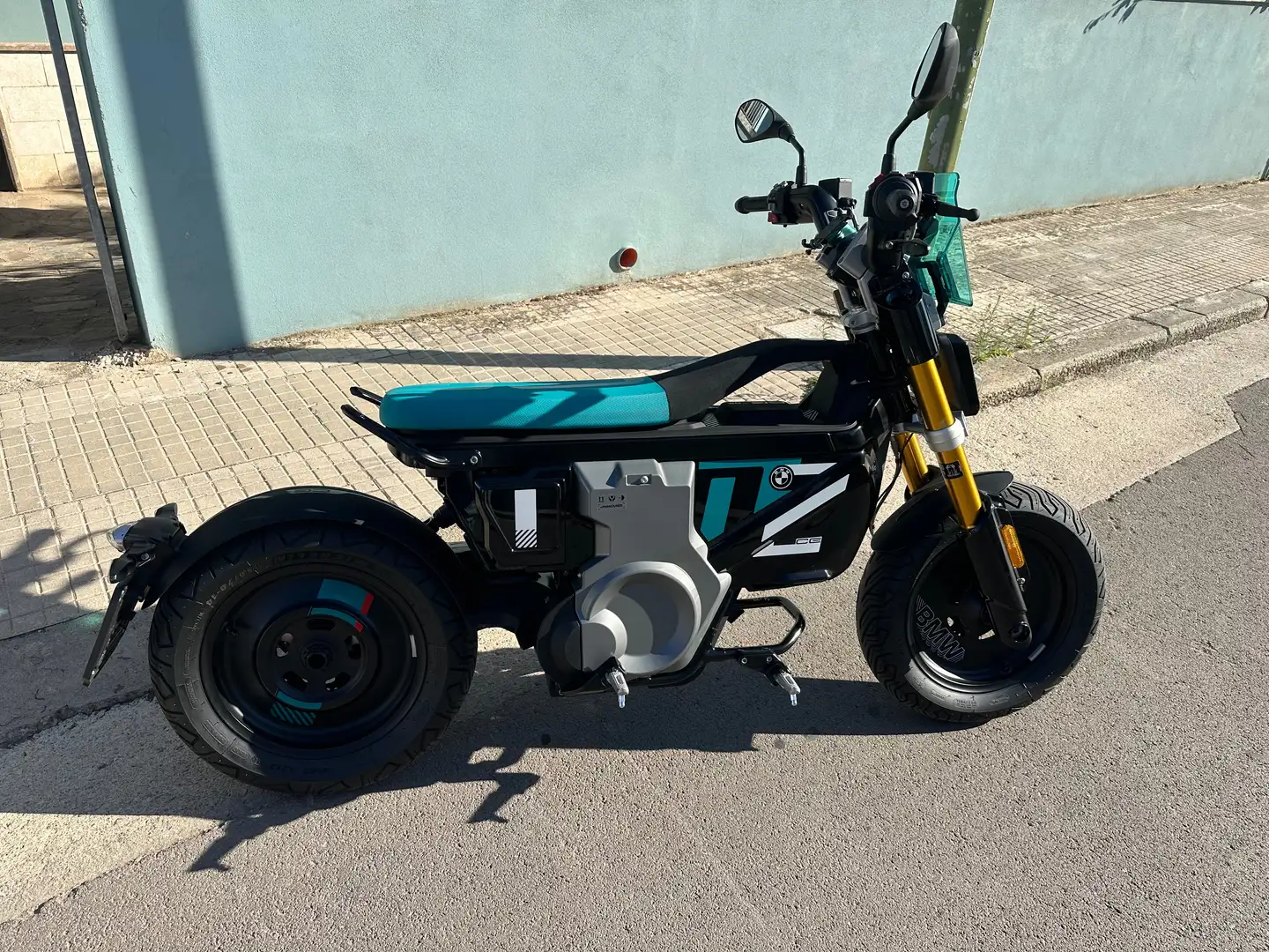 BMW CE 02 BMW CE 02 Highline 11Kw Zöld - 2