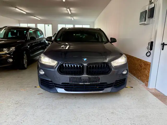 BMW X2 sDrive 18 i Advantage Automatik  Kamera Navi