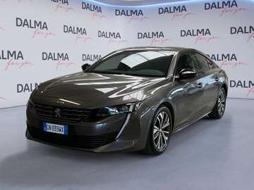 1.6 hybrid Allure Pack 225cv e-eat8