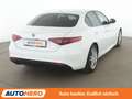 Alfa Romeo Giulia 2.2 JTDM Super*NAVI*XENON*TEMPO*CAM*PDC*SHZ*KLIMA Weiß - thumbnail 6