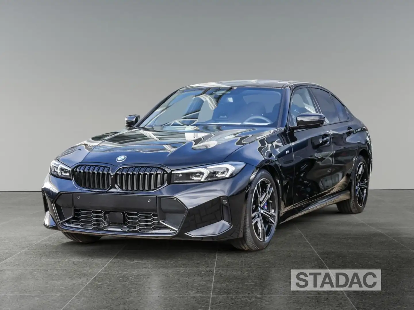 BMW 330 i M-Sport, Innovationspaket, Glasdach, AHK, Gla Noir - 2