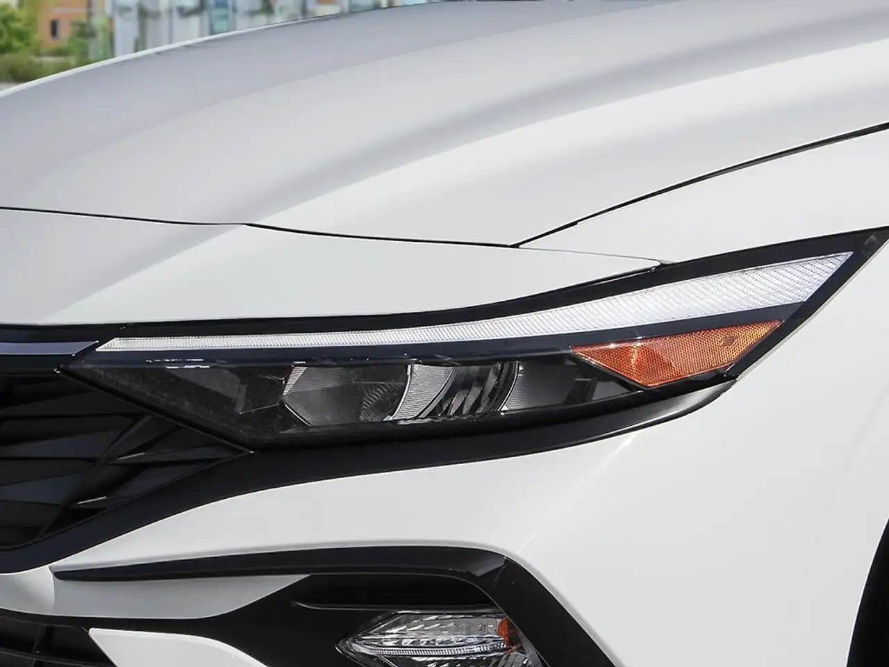 Hyundai ELANTRA photo Hyundai ELANTRA