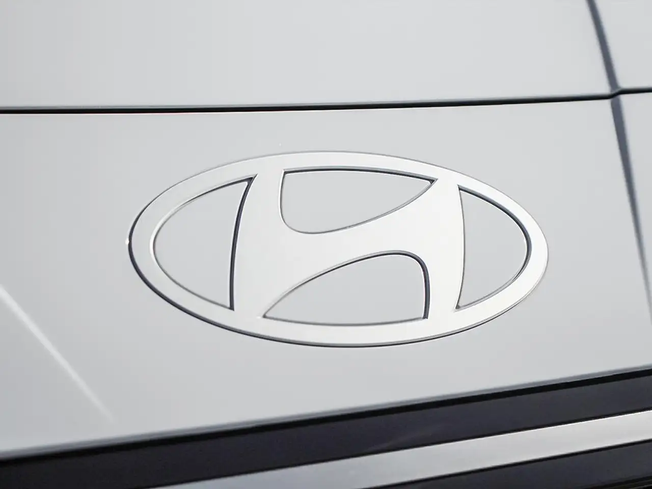 Hyundai ELANTRA photo Hyundai ELANTRA