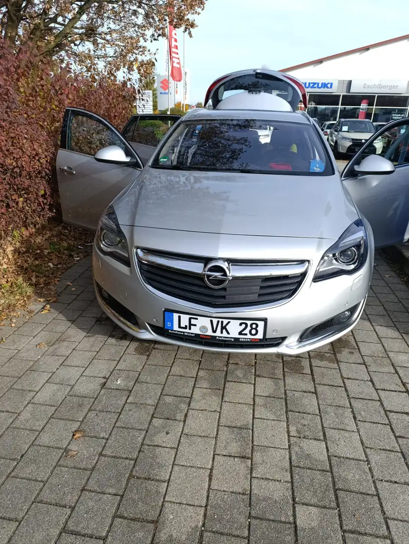 Opel Insignia 2.0 CDTI Country Tourer Aut. - 1