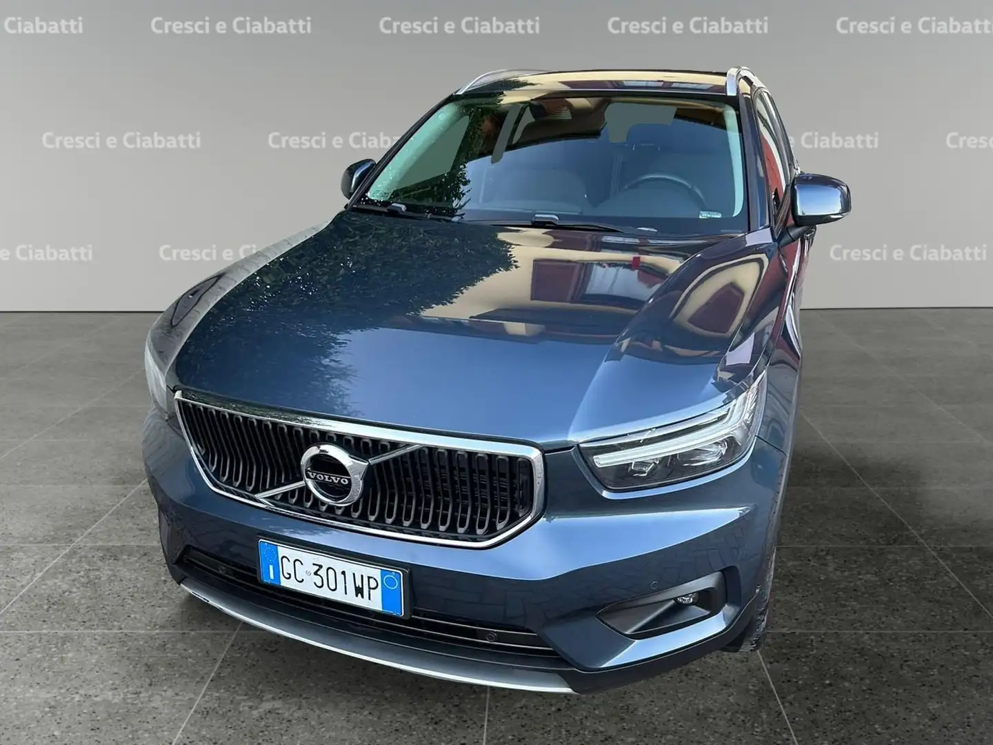 Volvo XC40 XC40 D3 AWD Geartronic Momentum Pro Blu/Azzurro - 1