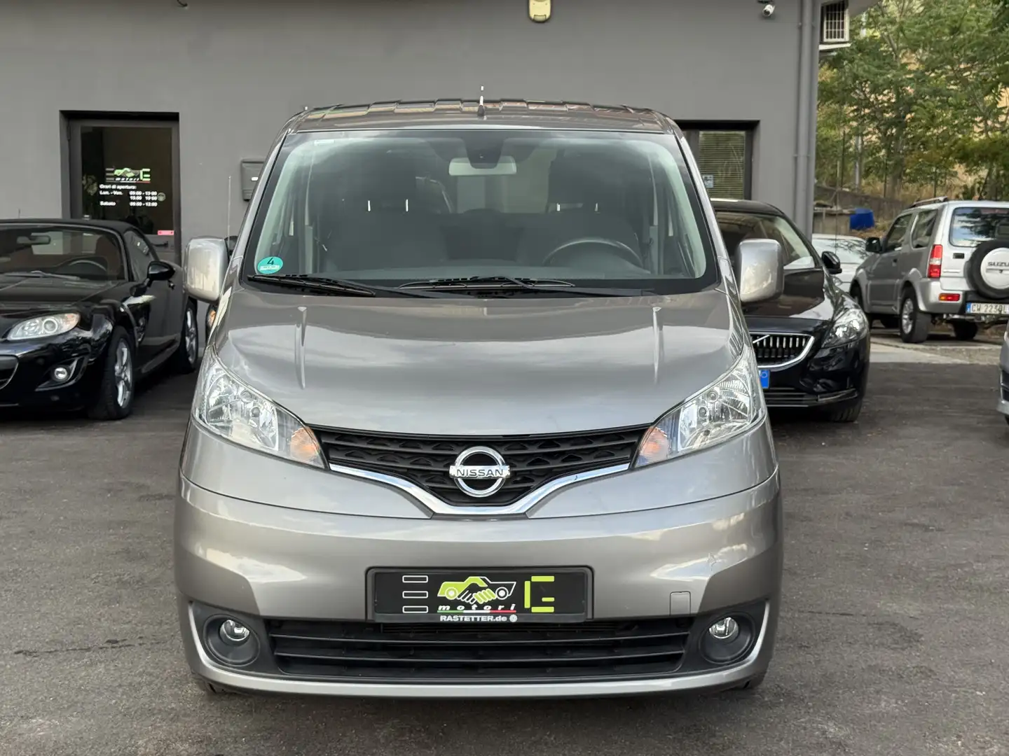 Nissan NV200 1.6 Evalia Premium Gris - 2