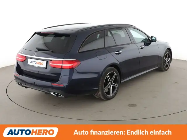 Mercedes-Benz E-Class view 6