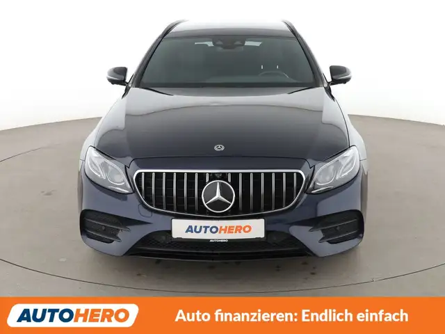 Mercedes-Benz E-Class view 9