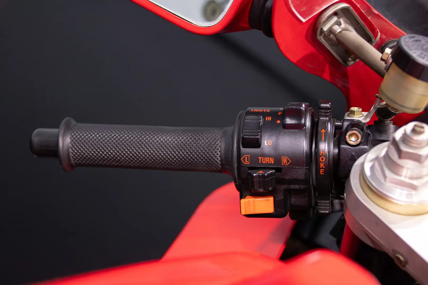 Ducati 888 SUPERBIKE DESMOQUATTRO Червоний - 2