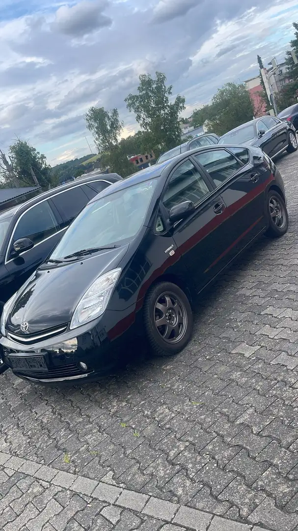 Toyota Prius Hyprid Black - 1