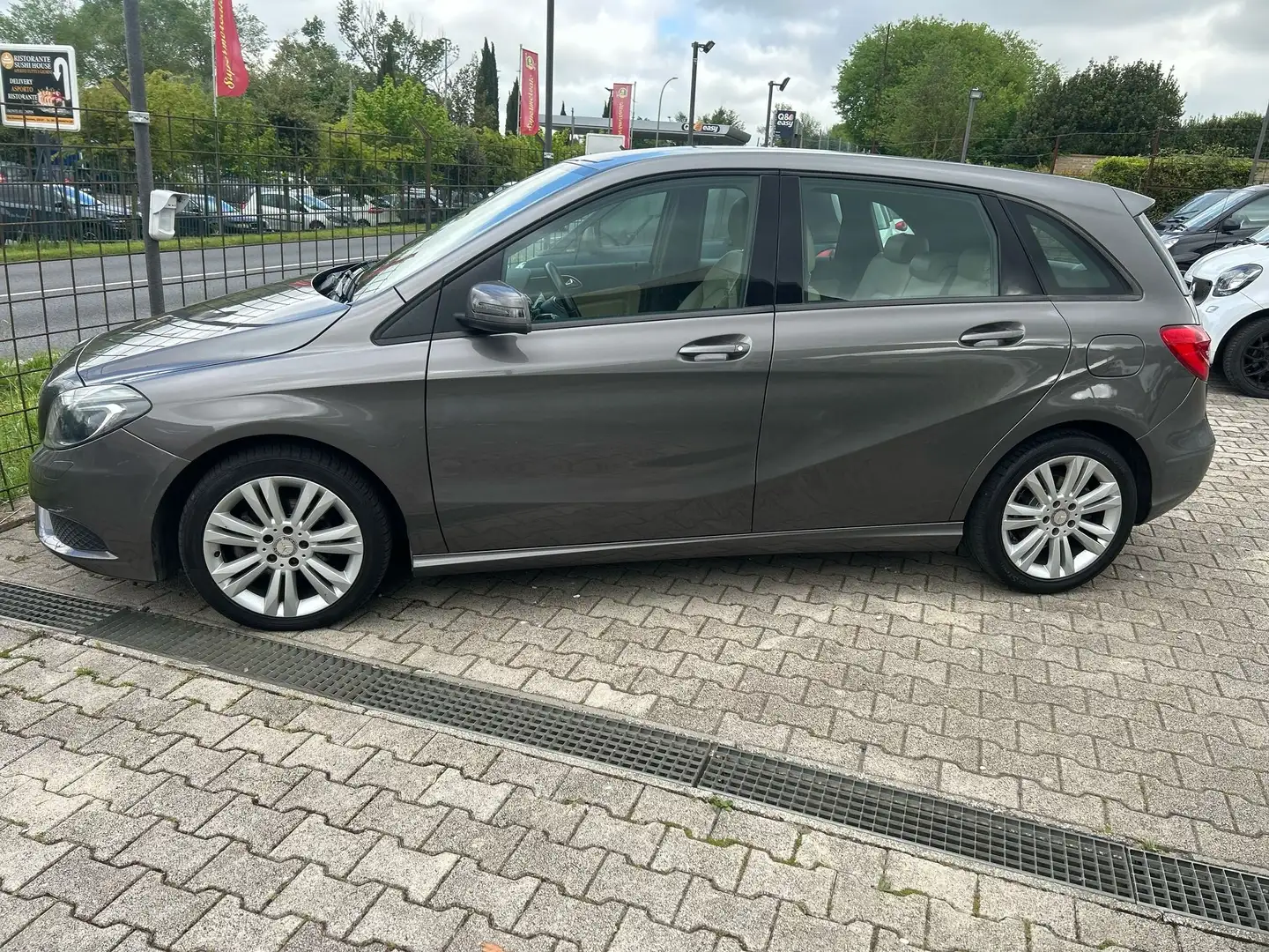 Mercedes-Benz B 180 PREMIUM-PRONTA CONSEGNA-OTTIME CONDIZIONI Šedá - 2