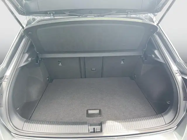 Volkswagen T-Roc view 13
