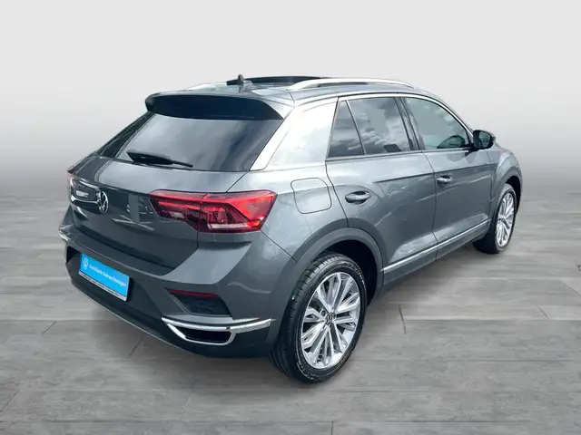 Volkswagen T-Roc view 5