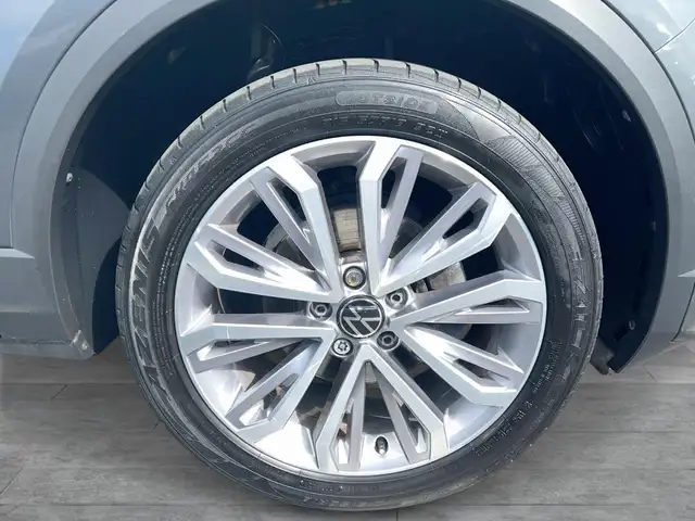 Volkswagen T-Roc view 7