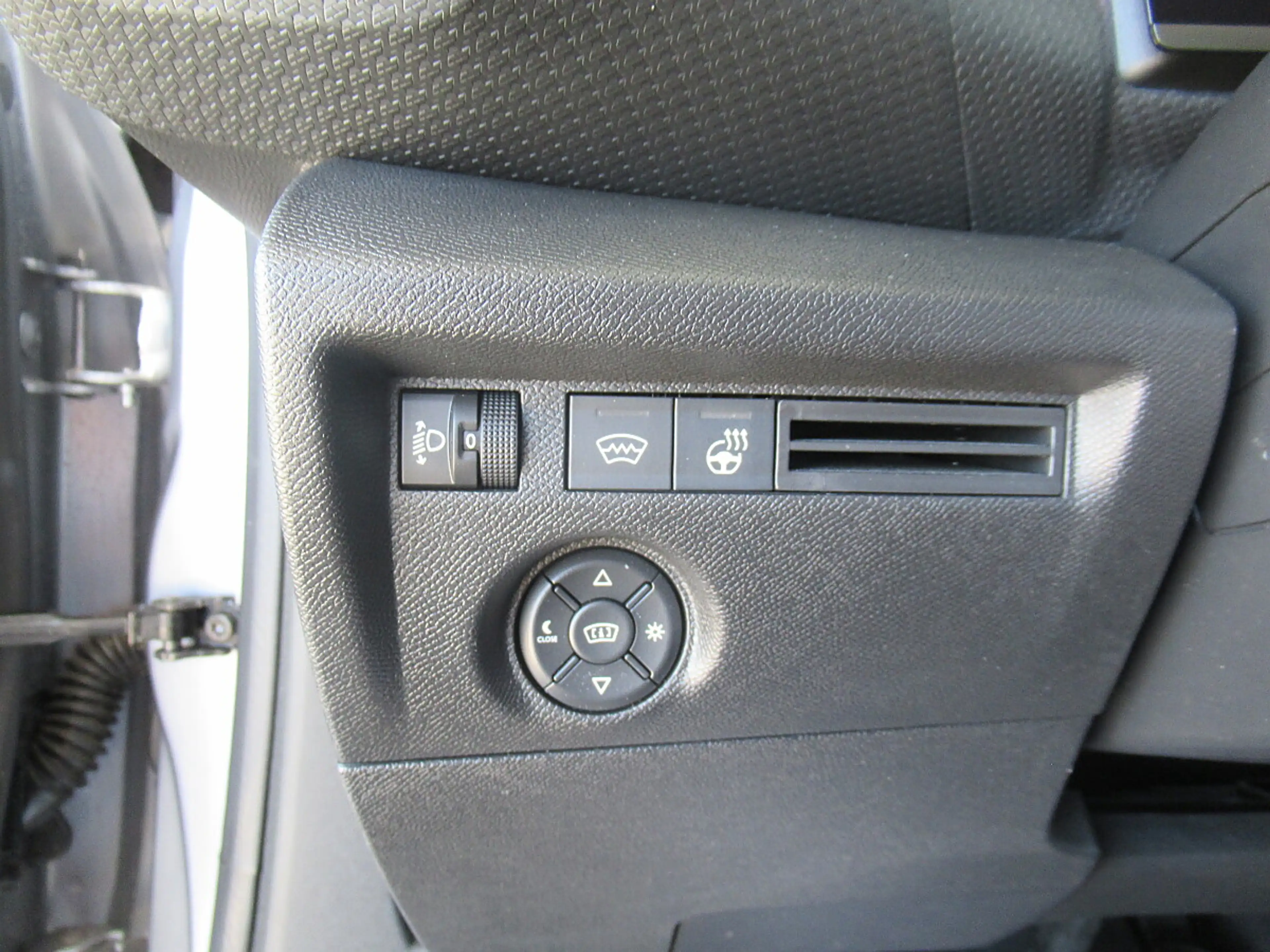 Citroen C4 PT 130 EAT8 Aut. Max *LED *Keyless *HUD *Sitzhe... — photo 15