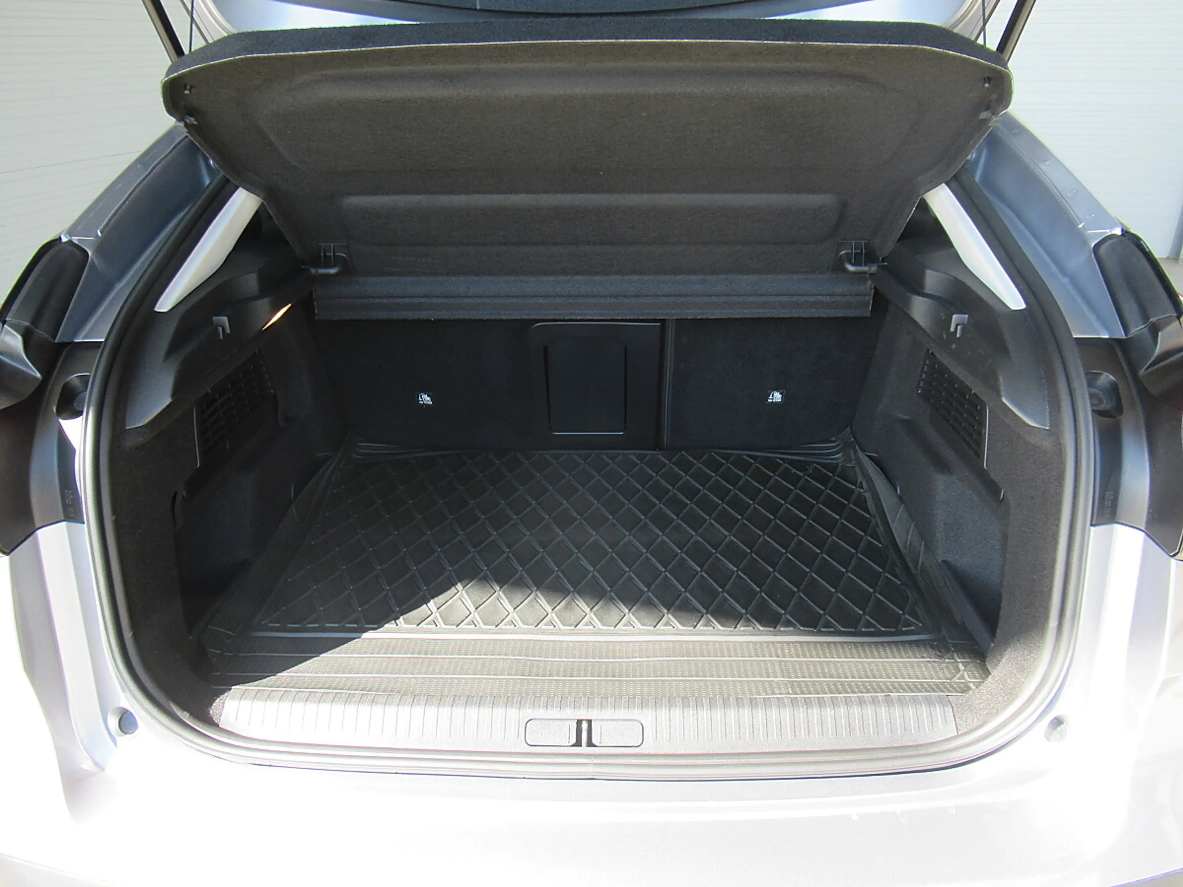 Citroen C4 PT 130 EAT8 Aut. Max *LED *Keyless *HUD *Sitzhe... — photo 12